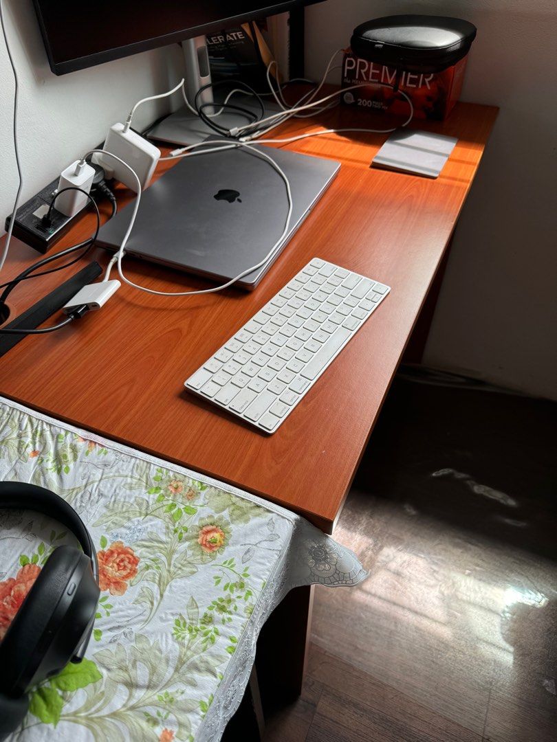 Used desktop table deals