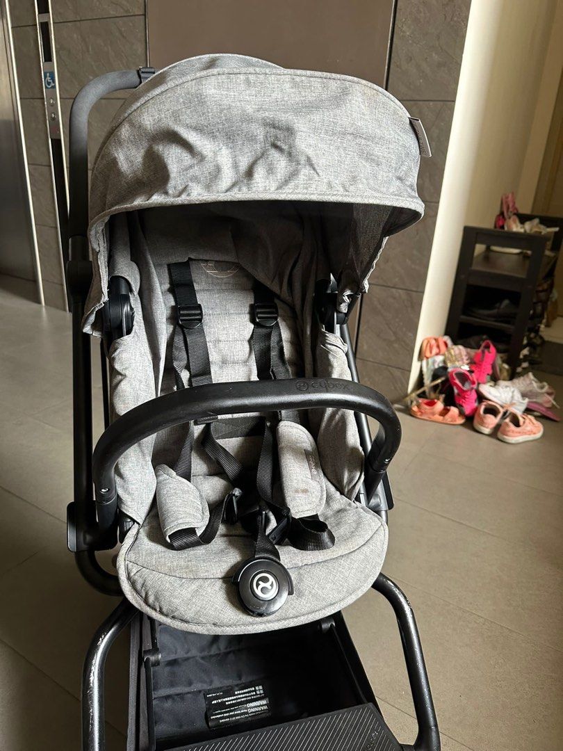 Cybex Eezy S Twist Manhattan Grey