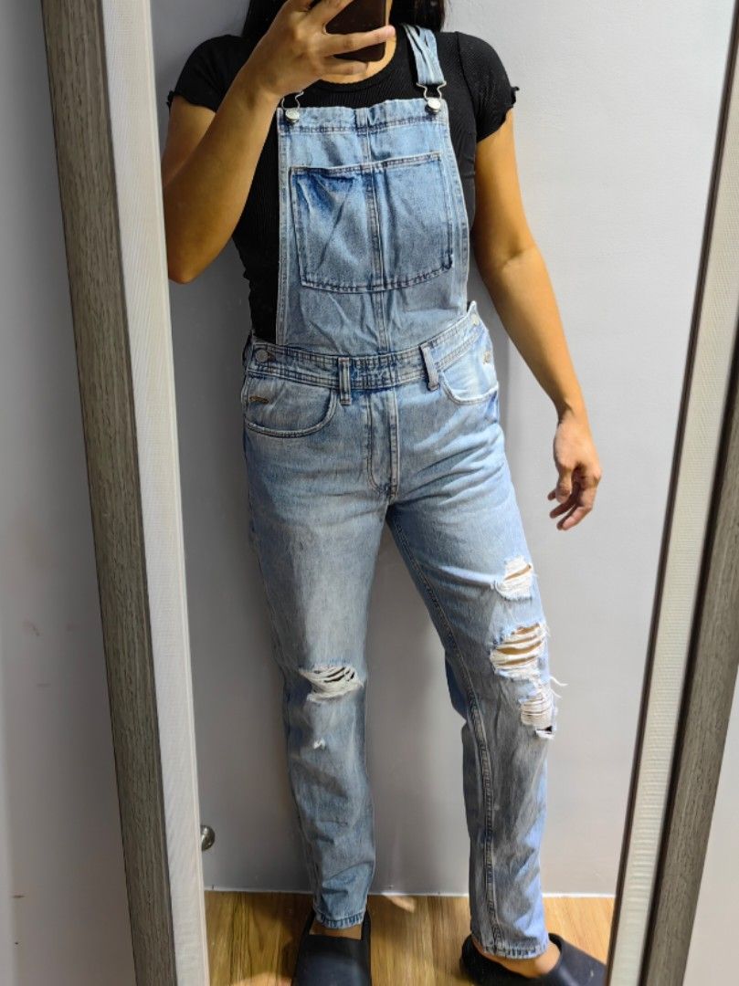 Tattered hot sale jumper pants