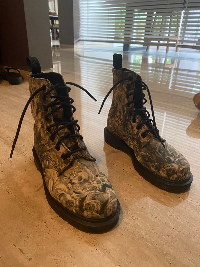 Dr marten deals rose boots