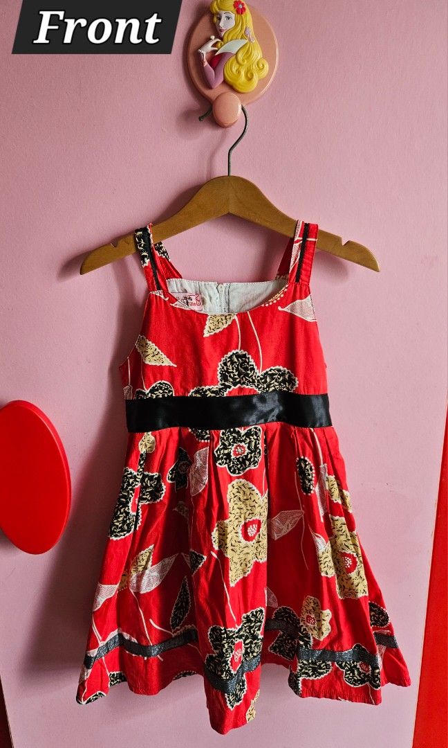 Dresses store 9 years