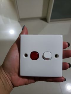 （分類：）位於 。 由 mldec 提交（商品編號 1273379256，圖片 1）。簡介： 。