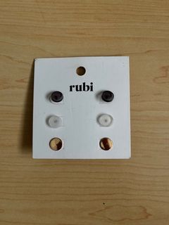 (Category: ) located in . Submitted by lau8875 (Listing ID 1273209027, Image 1). Description: .