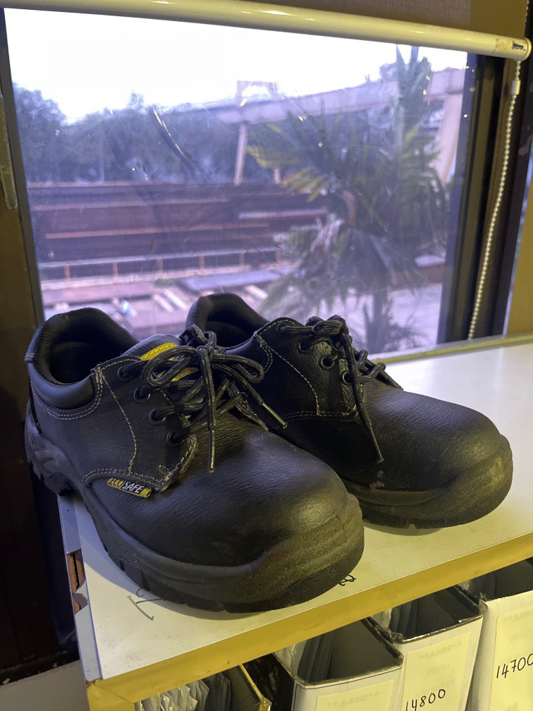 Ecosafe discount safety shoes