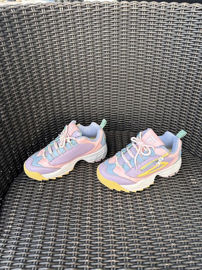 Fila sneakers rare find Women s Fashion Footwear Sneakers on Carousell