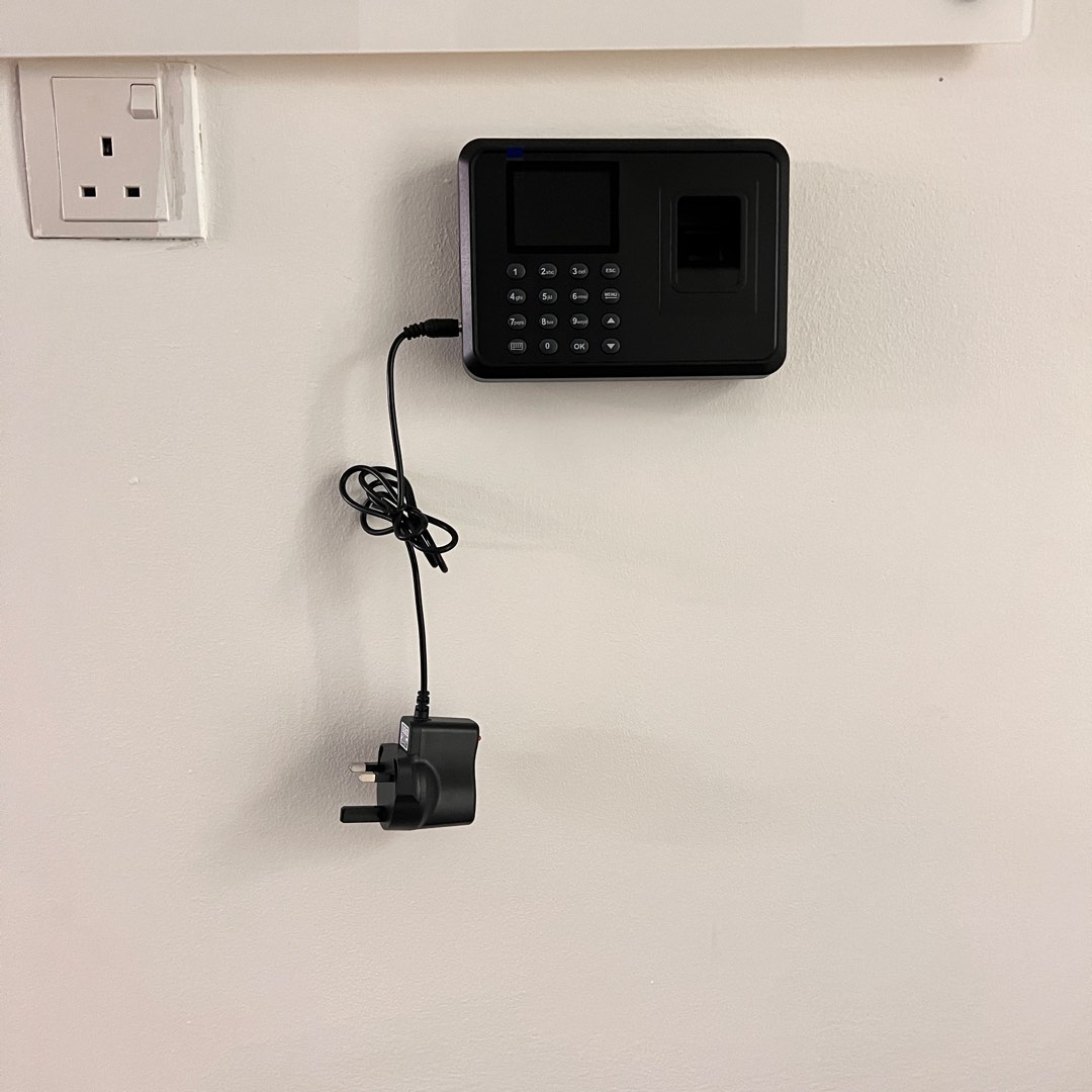 fingerprint clock in machine, Computers & Tech, Office & Business