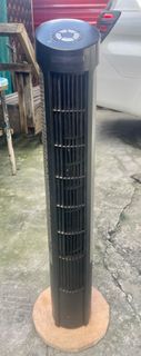 For sale : Used Tower Electric Fan 1 Meter Tall