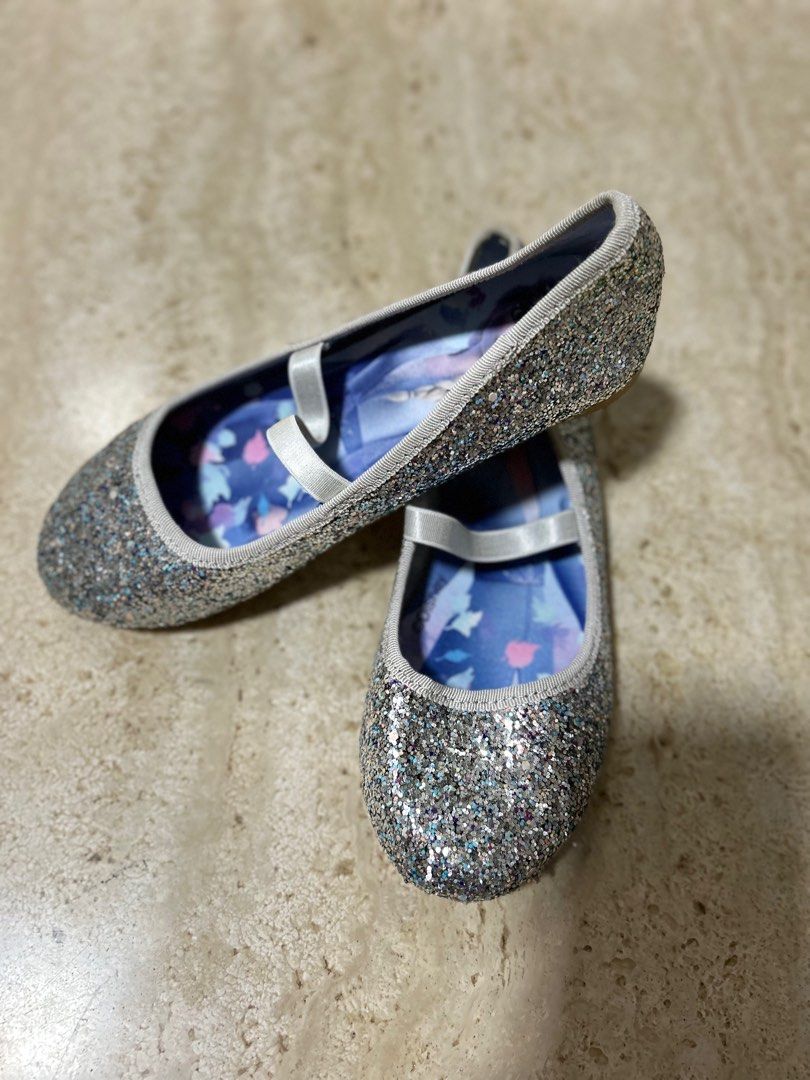Girl s shoe Babies Kids Babies Kids Fashion on Carousell