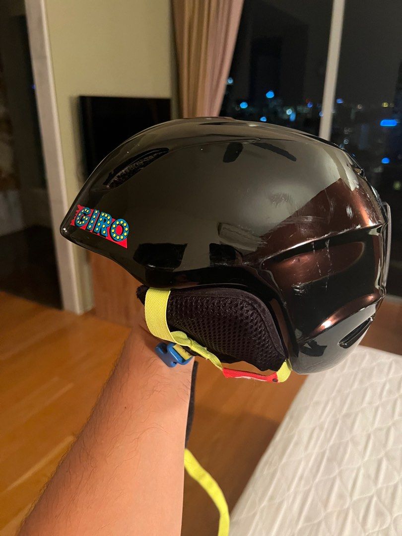 Giro kids cheap snow helmet