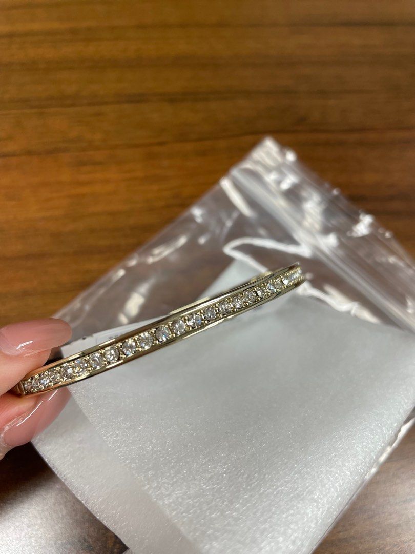 Silk swarovski top element bangle bracelet