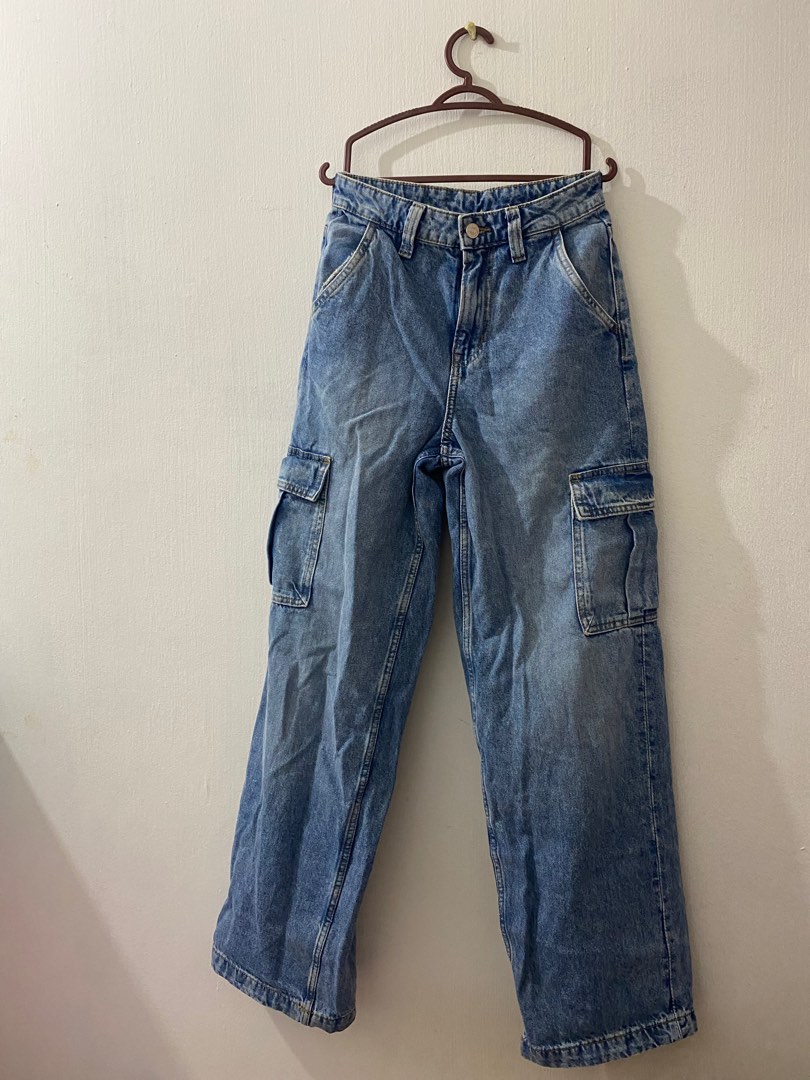 H&M Cargo Jeans Unisex size 32 (Soft jeans suitable for anyone