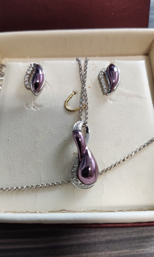 Purple gold necklace online