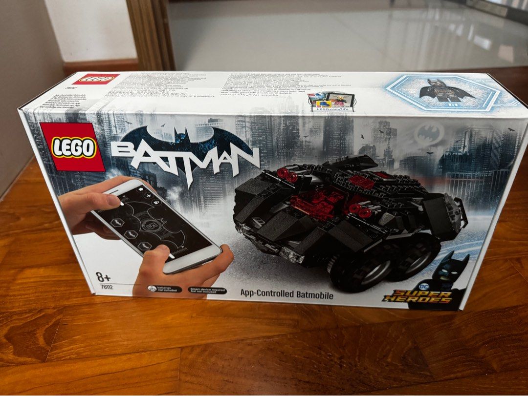 App-Controlled Batmobile 76112, Powered UP