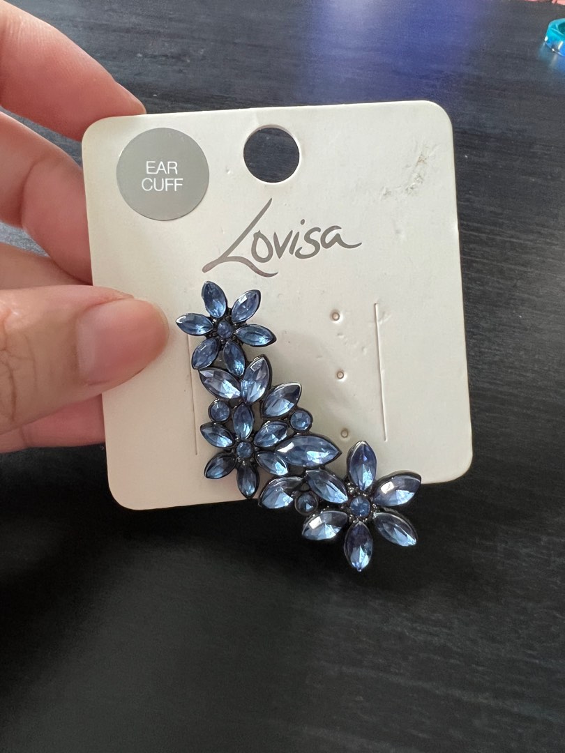 Lovisa sales cuff earrings