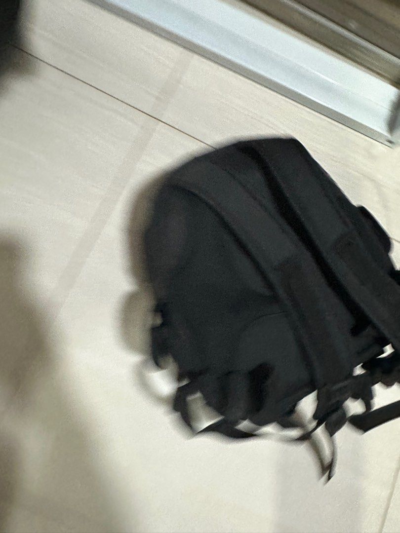 Lowepro Camera Backpack (Category: Camera Bags & Carriers) located in Singapore. Submitted by sk2012 (Listing ID 1273272521, Image 3). Description: Kindly text Nine 625 Nine 433 if interested.