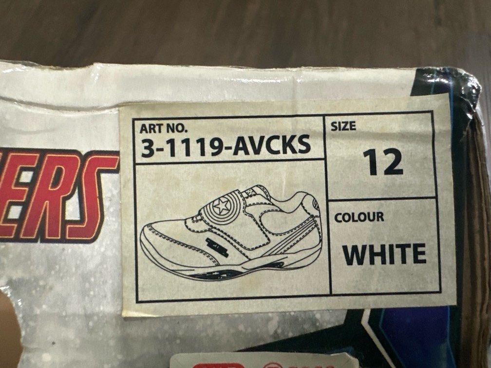 Marvel outlet school shoes