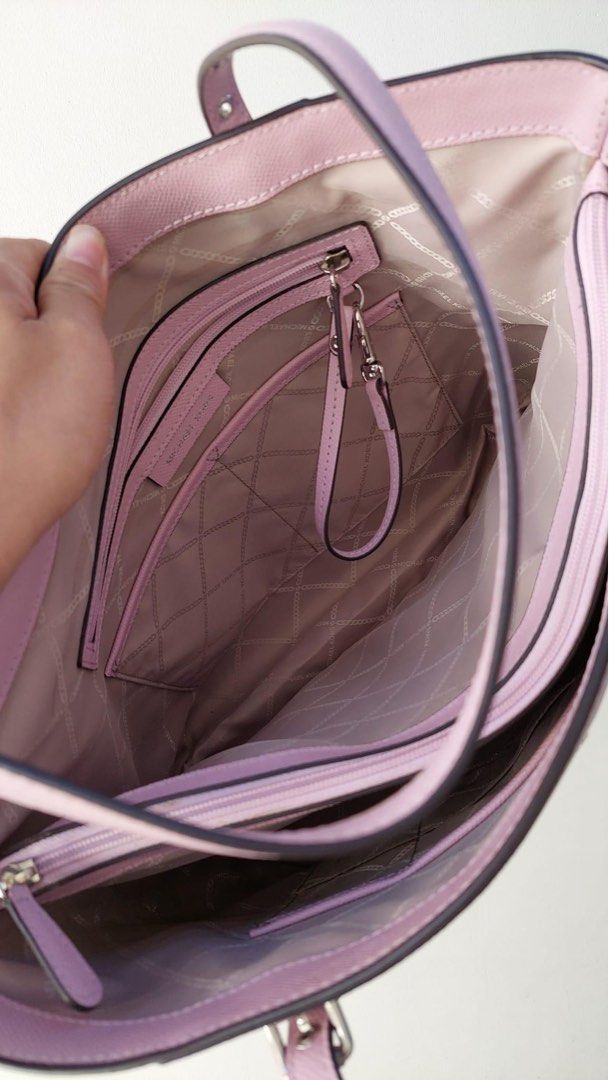 IetpShops GB - Bottega Veneta Light Purple Intrecciato Woven Nappa Leather  Olimpia Bag - Pink 'Soho' shoulder bag Michael Michael Kors