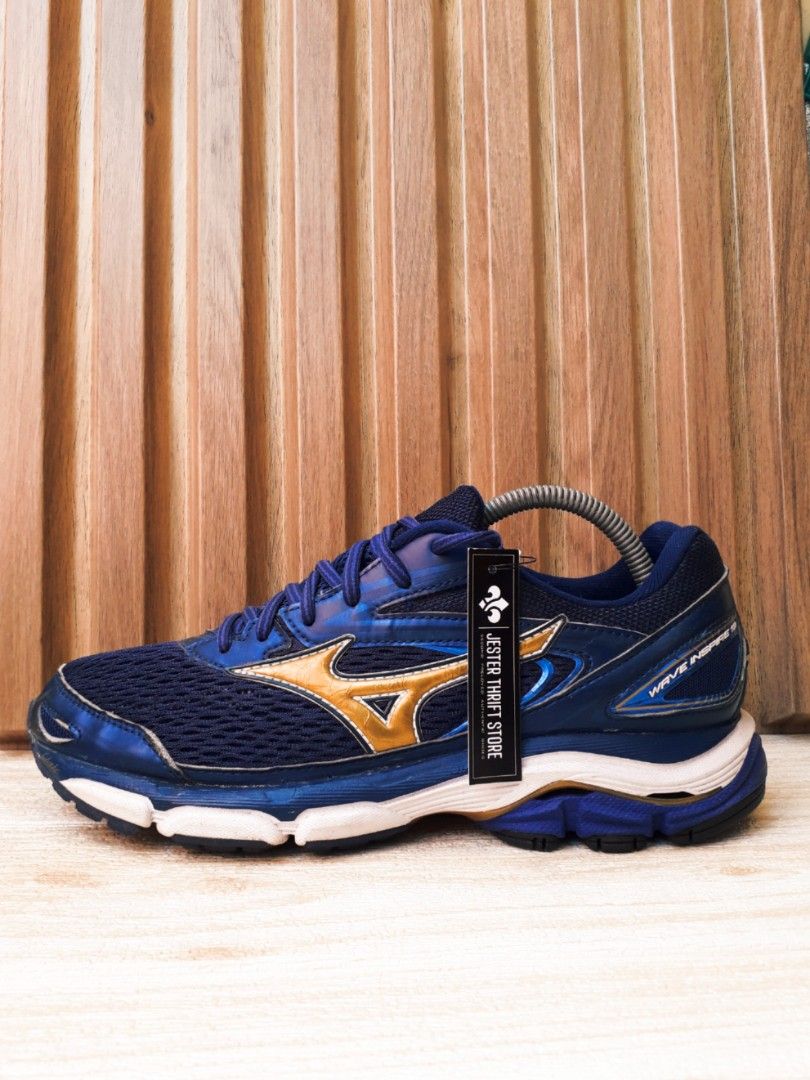 Mizuno wave inspire 13 gold hot sale