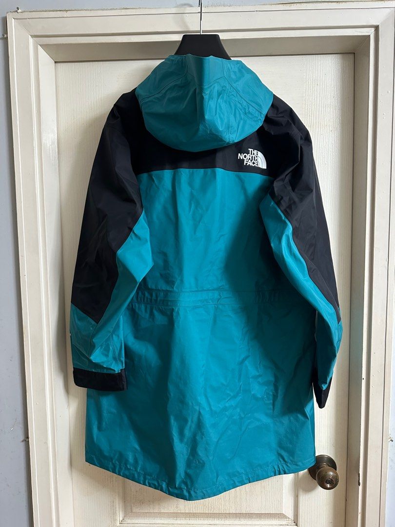 全新日版mountain raintex coat goretex Sz L 湖水藍NEW, 名牌, 鞋及波