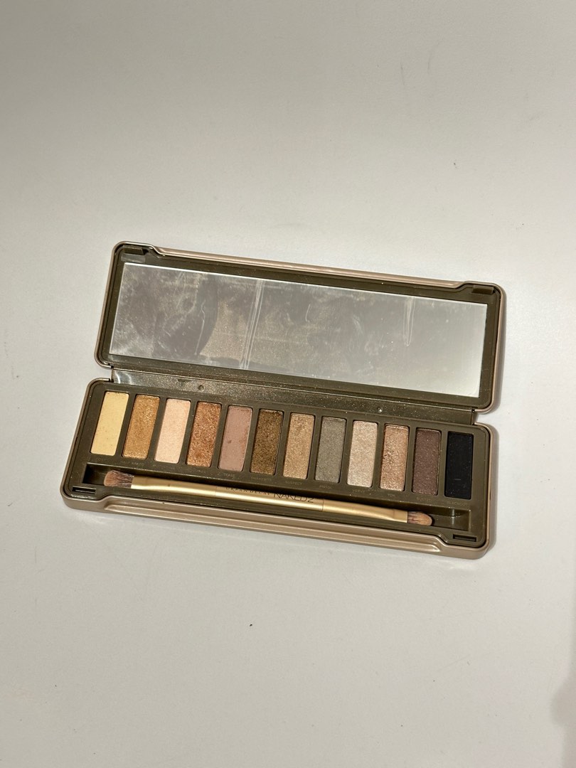 Urban Decay NAKED 2 makeup palette, Beauty & Personal Care, Face, Makeup on Carousell
