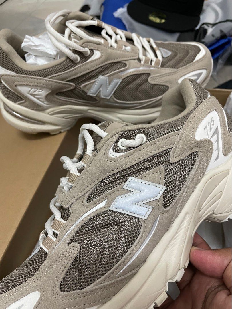 New Balance 725 Men s Fashion Footwear Sneakers on Carousell
