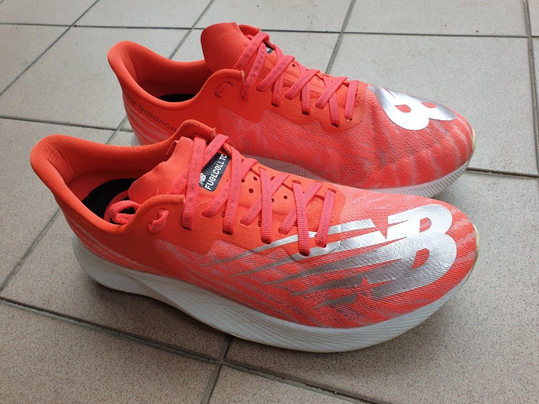 New balance fuelcell tc red hot sale