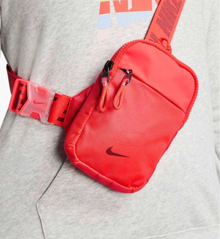 Nike advance hotsell