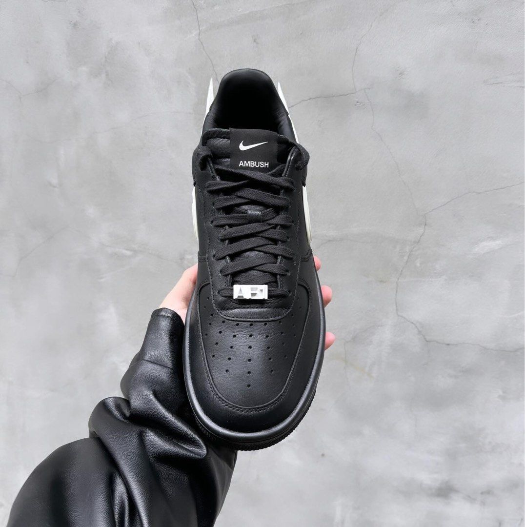 Nike Air Force 1 x ambush 黑, 他的時尚, 鞋, 運動鞋在旋轉拍賣
