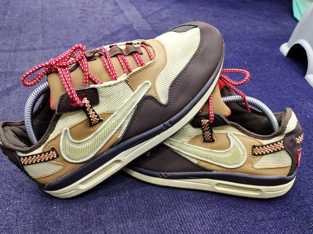 Nike cactus 27 top