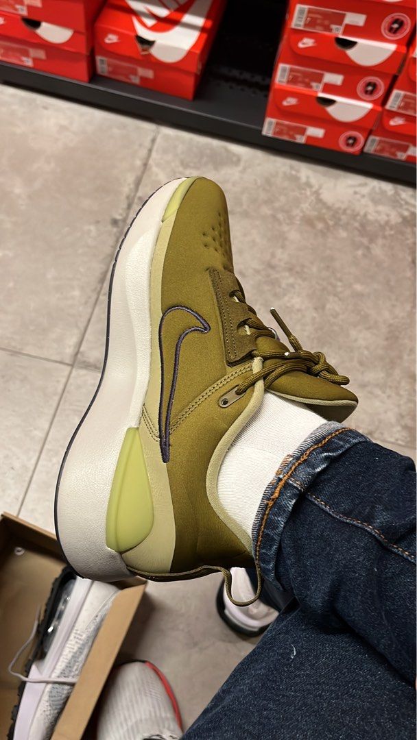 Nike new arrivals air e
