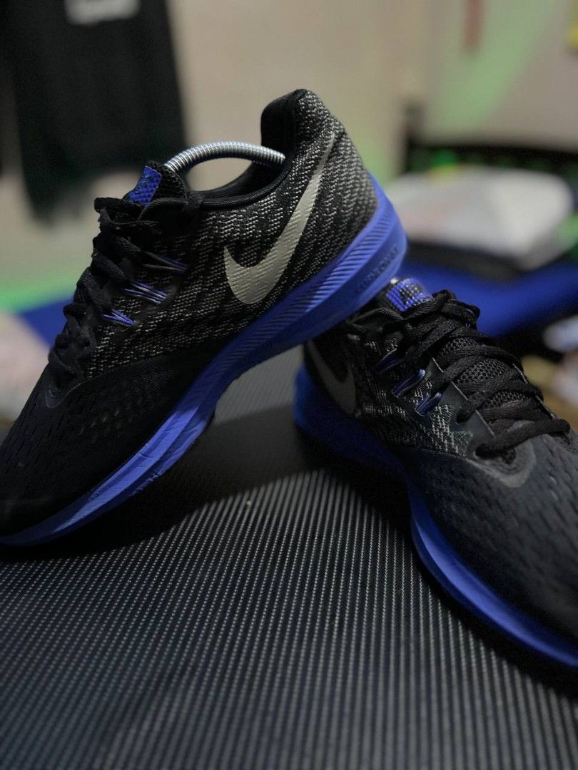 NIKE RUNNING Men s Fashion Footwear Sneakers on Carousell