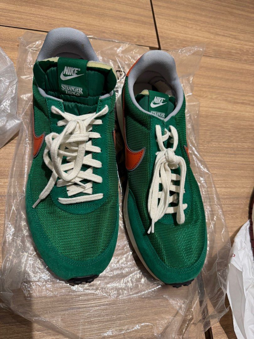 Nike stranger things green shoes best sale