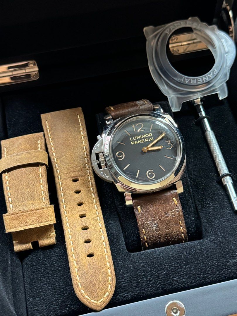 Panerai Luminor 557