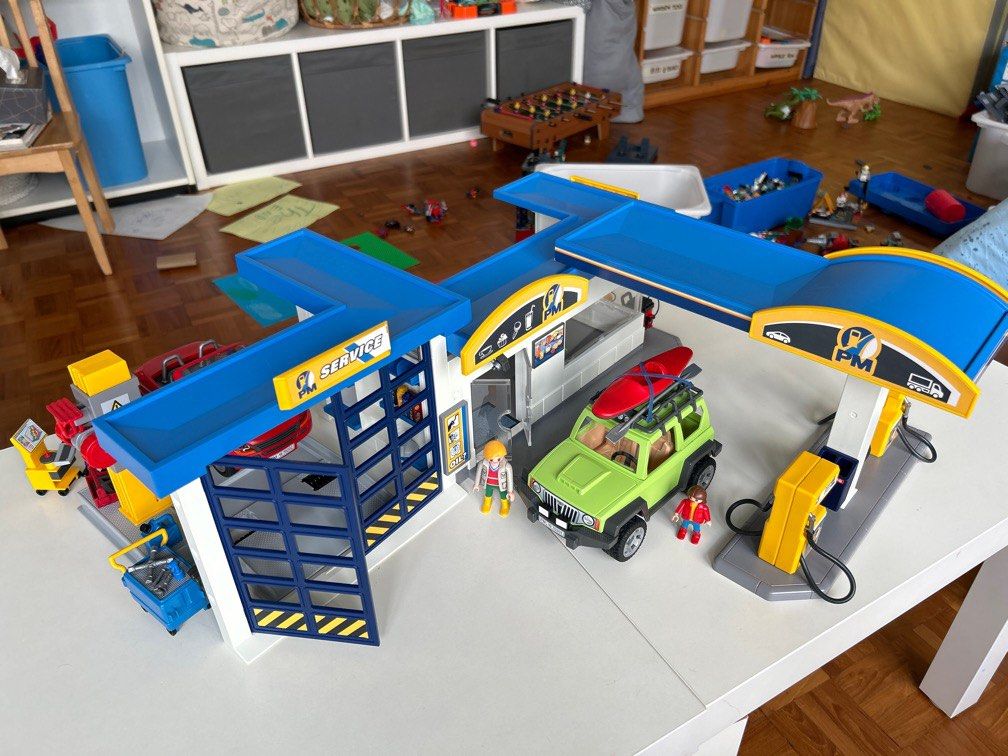 Playmobil Garage, Hobbies & Toys, Toys & Games on Carousell