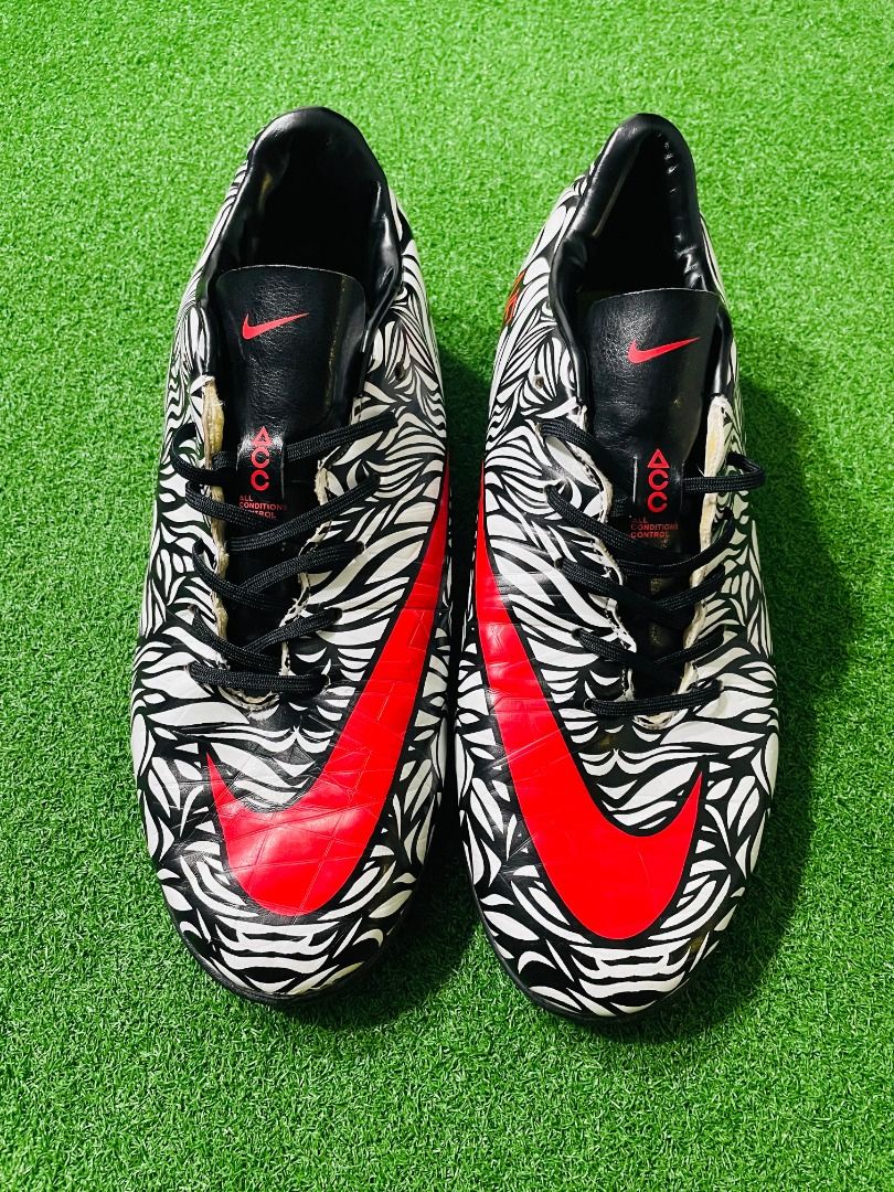 Hypervenom turf soccer shoes discount