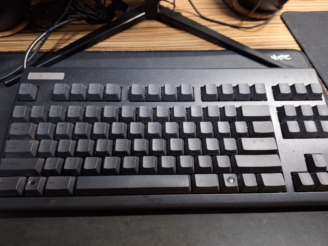Realforce 87U, Computers & Tech, Parts & Accessories, Computer Keyboard ...