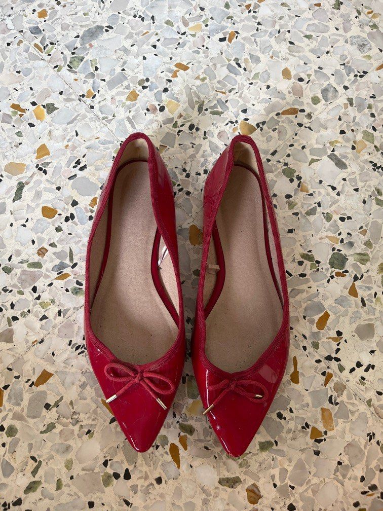 Christmas flats outlet