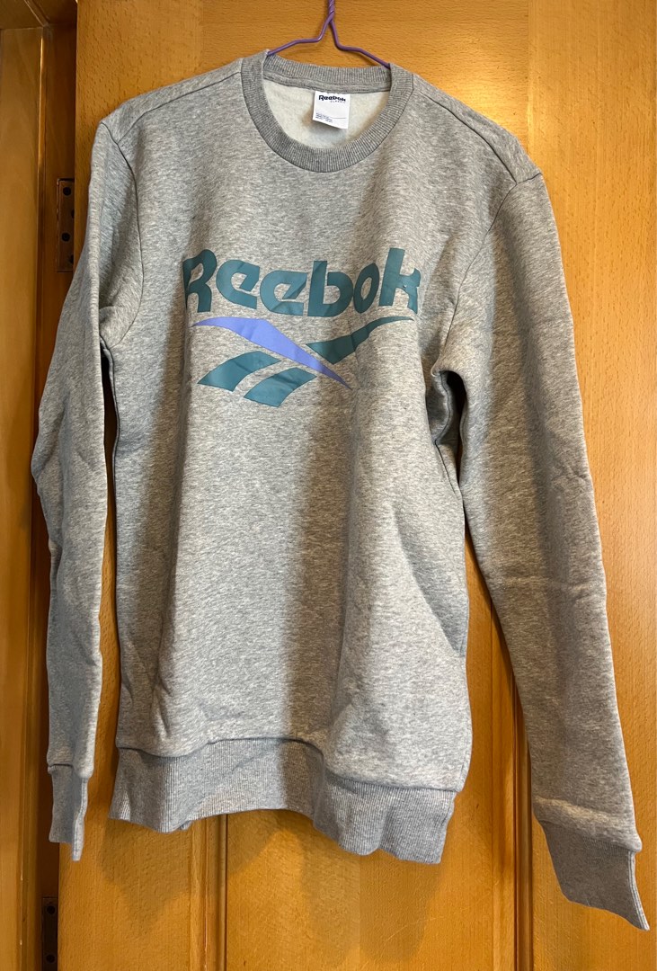 Reebok 長袖衞衣, 男裝, 上身及套裝, T-shirt、恤衫、有領衫- Carousell