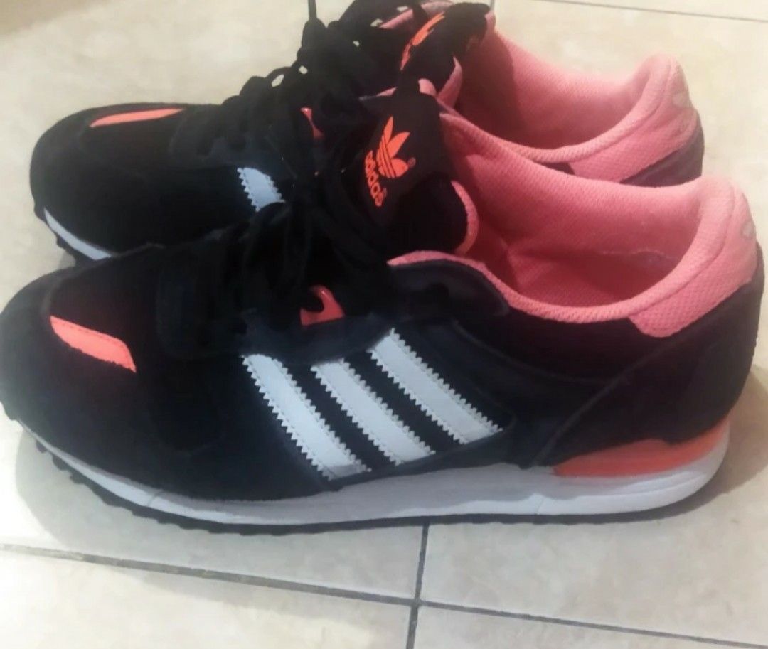 Sepatu Adidas ZX700 black/pink size 36,5(22,5cm) ori sekond