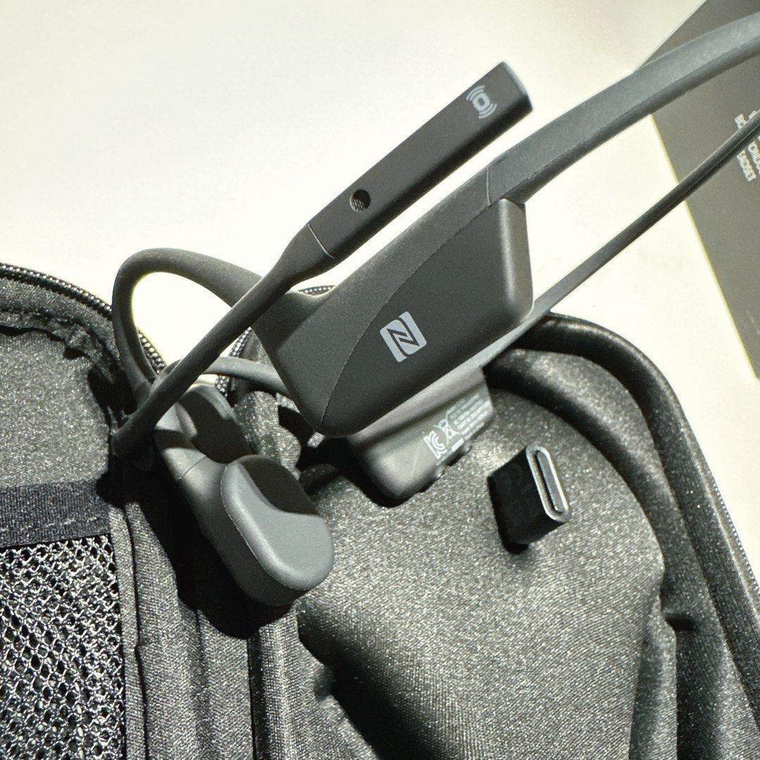 Shokz OpenComm UC C102 專業通訊骨傳導耳機黑色香港行貨Headset