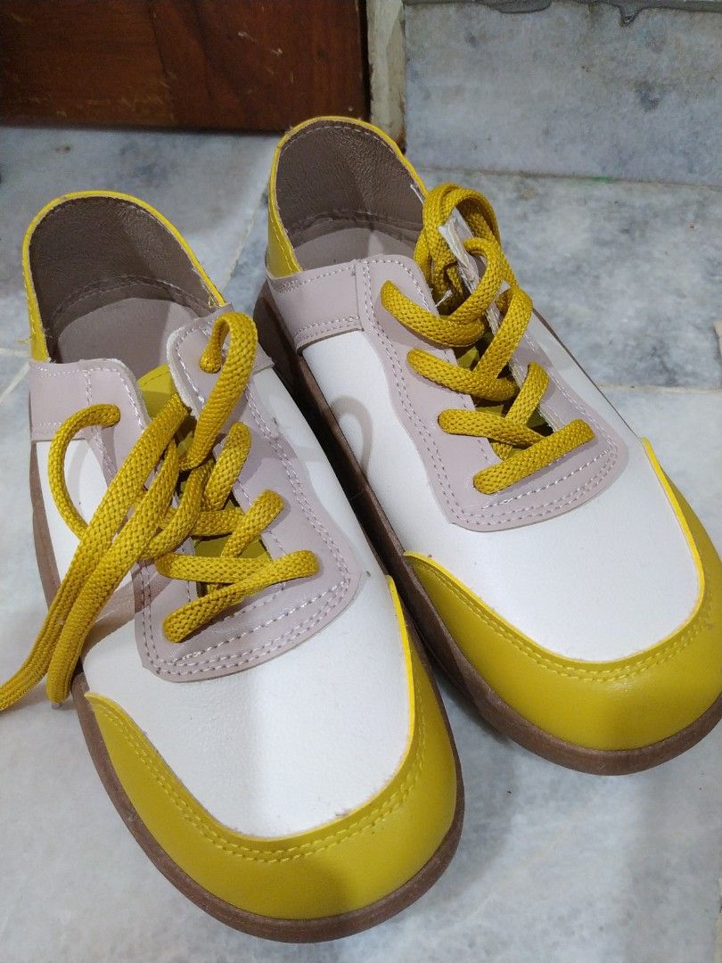 Sneaker soft foam store