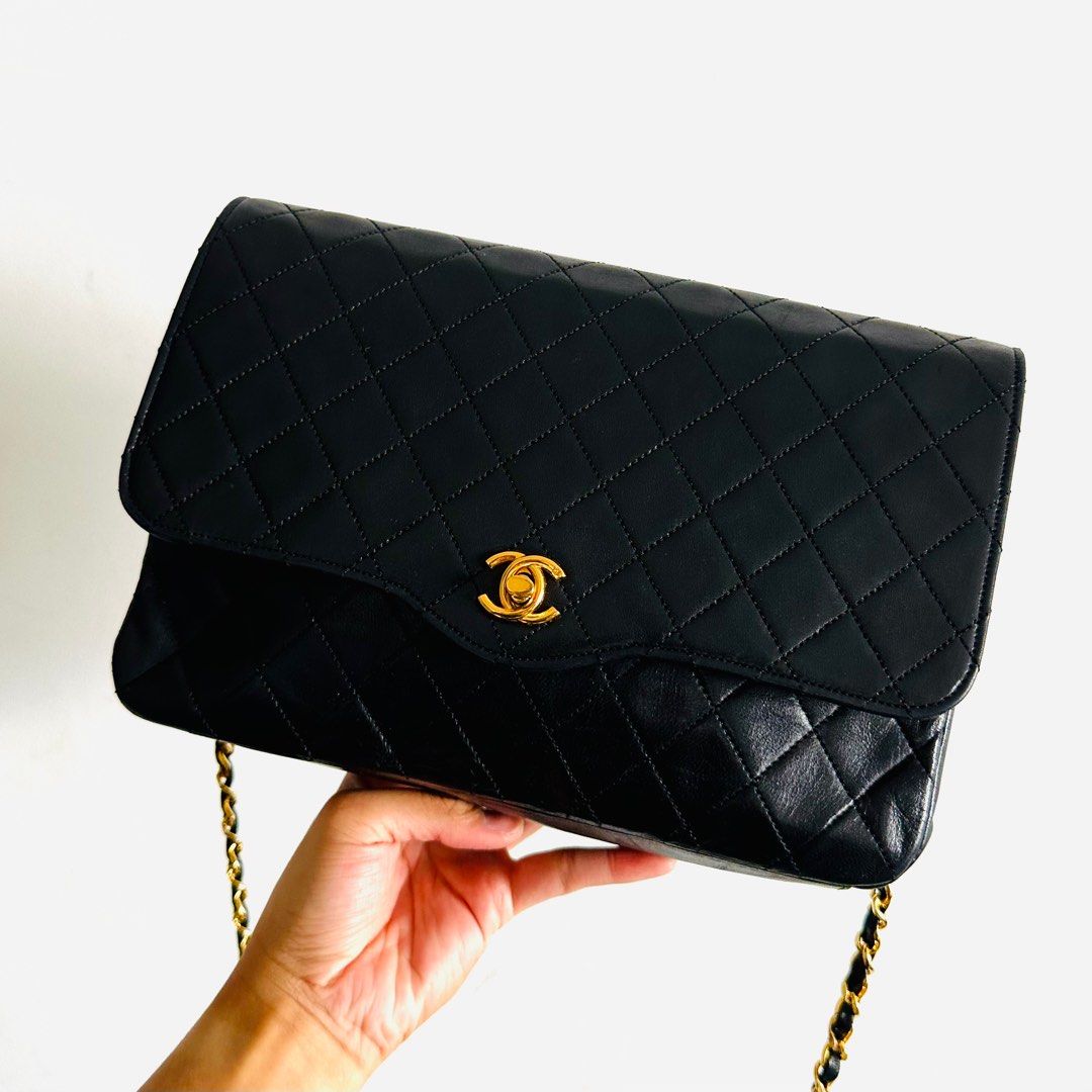 Cc cheap purse logo