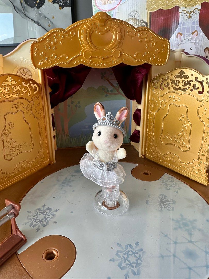 Sylvanian Families Ballet Theatre Doll Like New