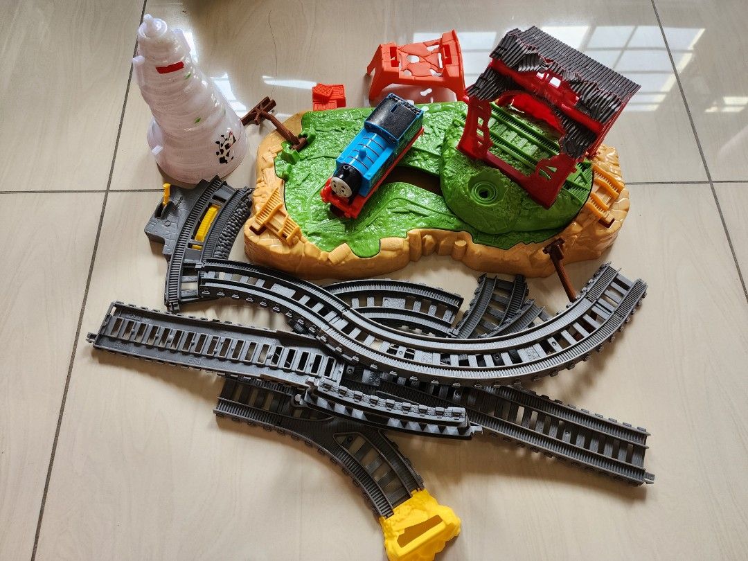 Thomas trackmaster cheap tornado set
