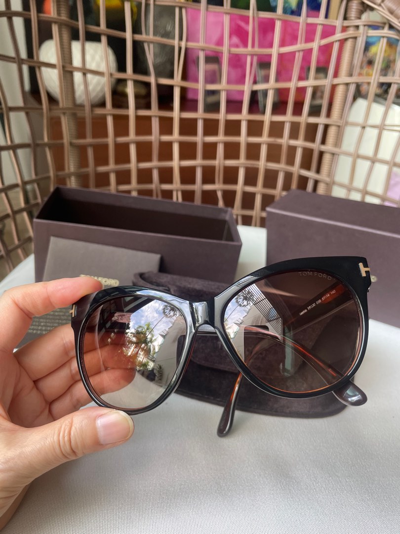 Tom ford 2024 saskia sunglasses