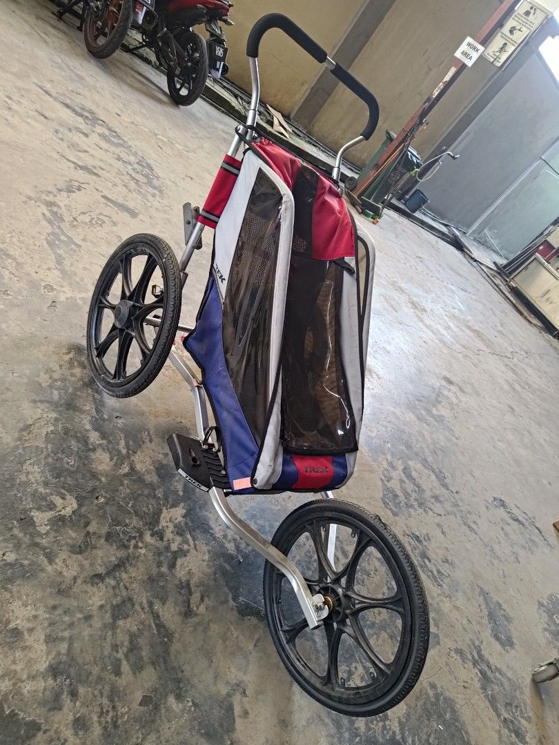 Trek rocket bike online trailer