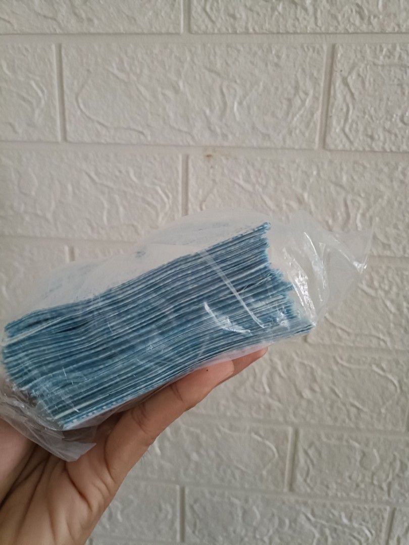 Umbrella Seal for galoon (Category: Water Purifiers & Dispensers) located in Bacoor. Submitted by andi2001 (Listing ID 1273216654, Image 2). Description: wrong item. original price is 118.