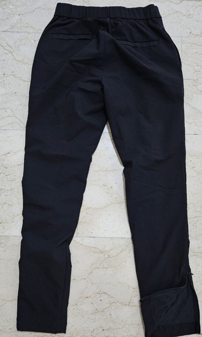 Uniqlo Heattech Warm Lined Cargo Pants, Men's Fashion, Bottoms, Trousers on  Carousell