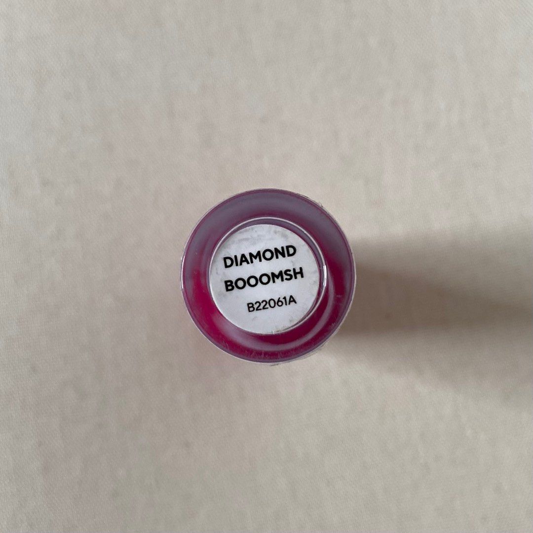 Vice Cosmetics Lip Gloss (Category: Makeup) located in Makati City. Submitted by soobjny (Listing ID 1273177242, Image 2). Description: .