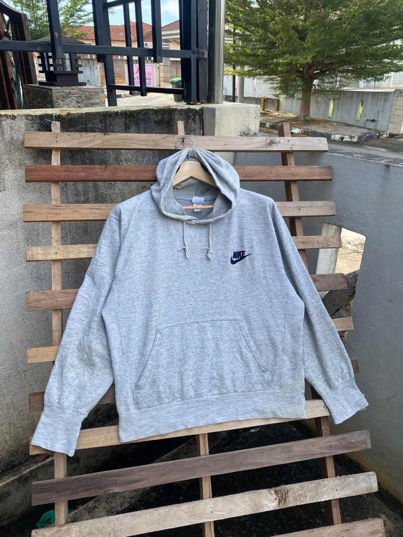 Nike store hoodie 90s